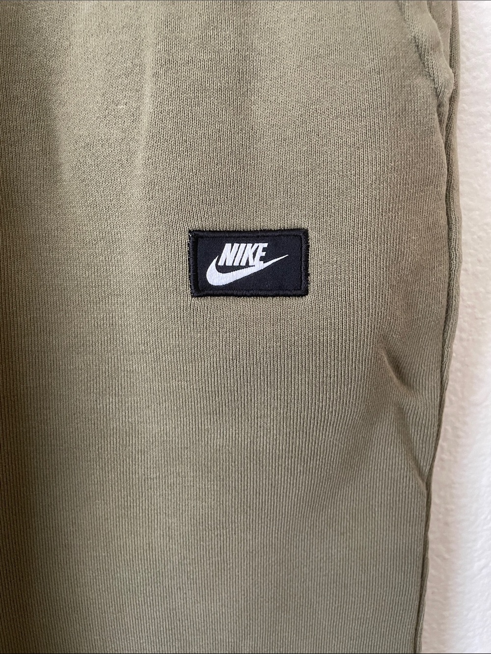 Nike men’s joggers - Picture 2 of 5